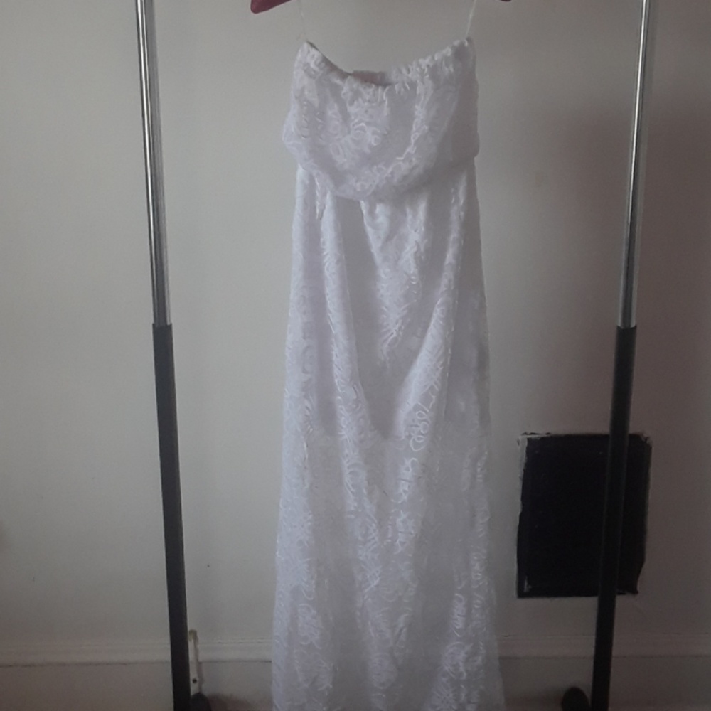 Dress - Picture 1 of 4